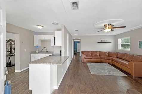 2318 Vincent Road Orlando FL 32817