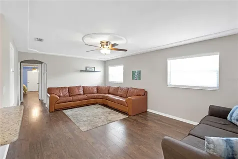 2318 Vincent Road Orlando FL 32817