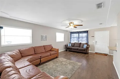 2318 Vincent Road Orlando FL 32817