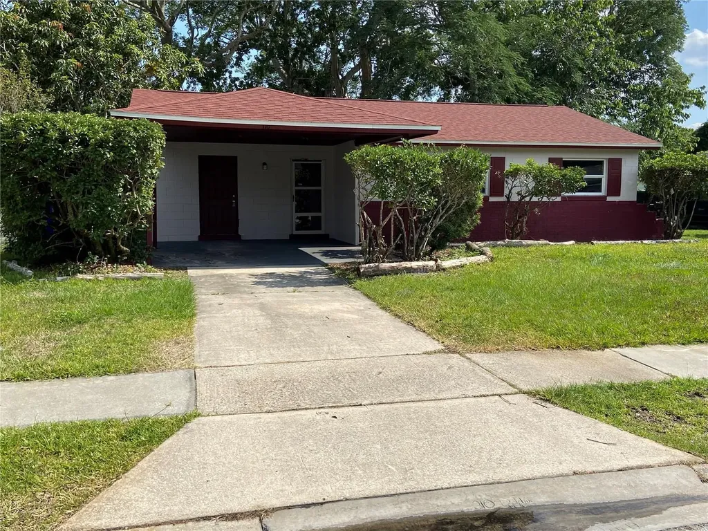 310 Dolphin Street Kissimmee FL 34744