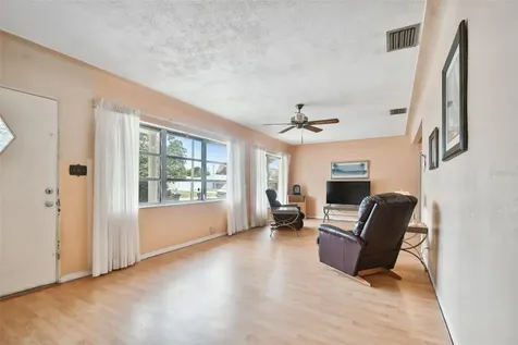 1801 40th Street N St Petersburg FL 33713