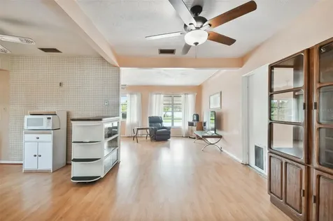 1801 40th Street N St Petersburg FL 33713