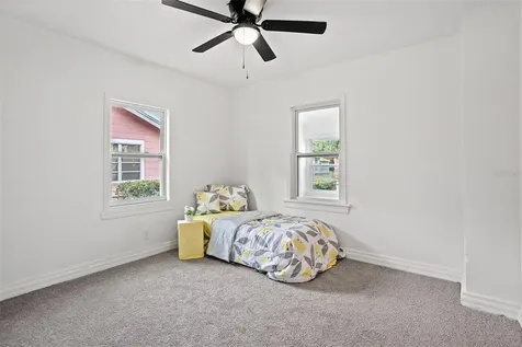 1327 Prescott Street S St Petersburg FL 33712