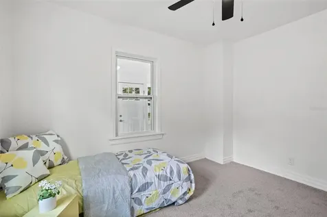 1327 Prescott Street S St Petersburg FL 33712
