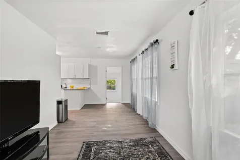 1327 Prescott Street S St Petersburg FL 33712
