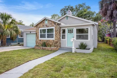 1327 Prescott Street S St Petersburg FL 33712