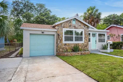 1327 Prescott Street S St Petersburg FL 33712