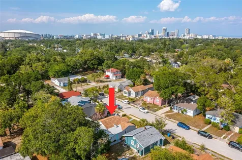 1327 Prescott Street S St Petersburg FL 33712