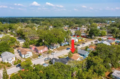 1327 Prescott Street S St Petersburg FL 33712