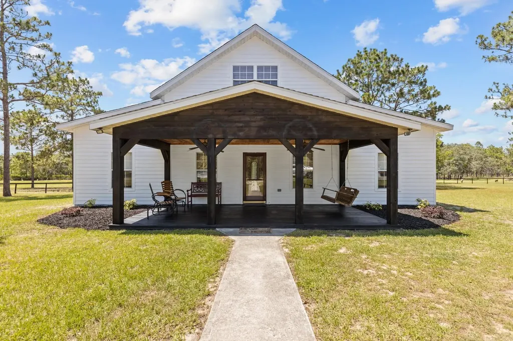 11551 NE 51st Place Bronson FL 32621
