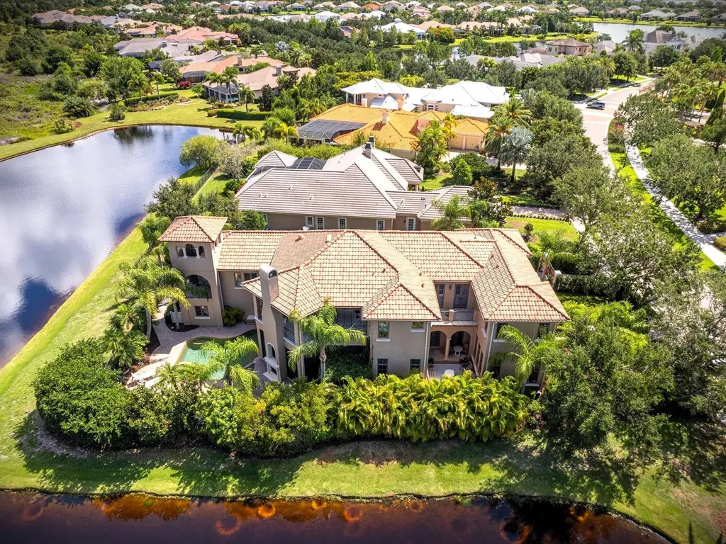 15809 Clearlake Avenue Lakewood Ranch FL 34202