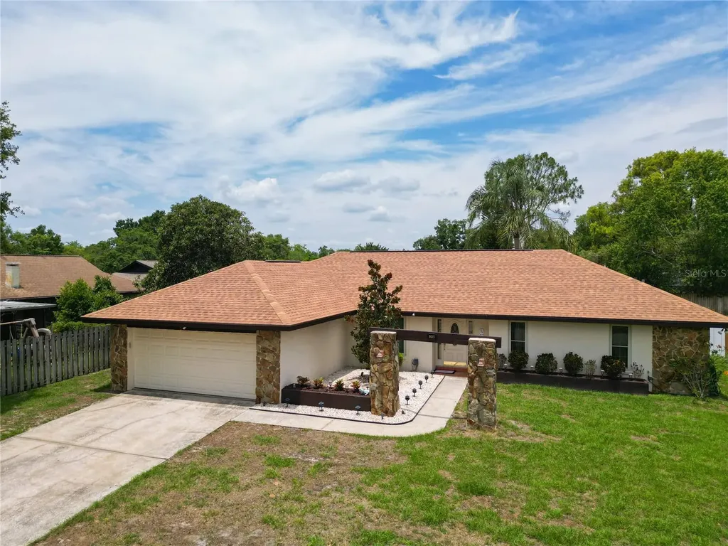 935 Hillrise Drive Brandon FL 33510