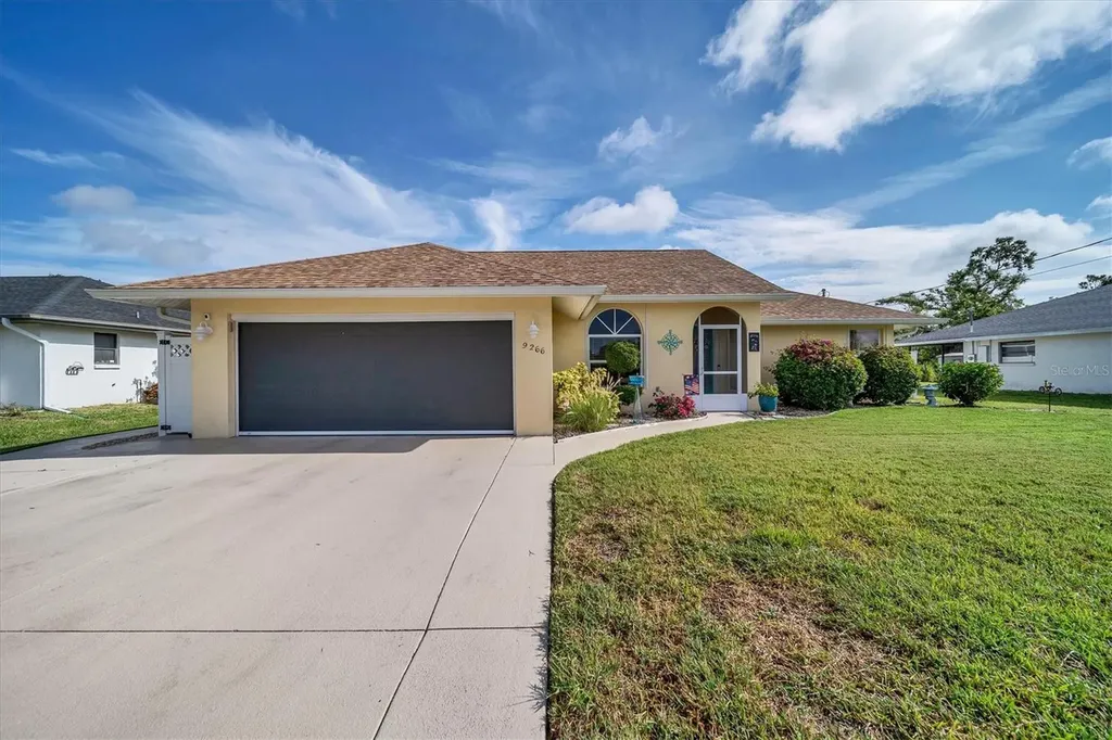 9266 Carnation Avenue Englewood FL 34224