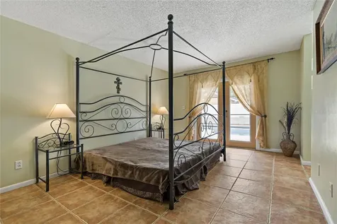 1231 Lornewood Drive Valrico FL 33596