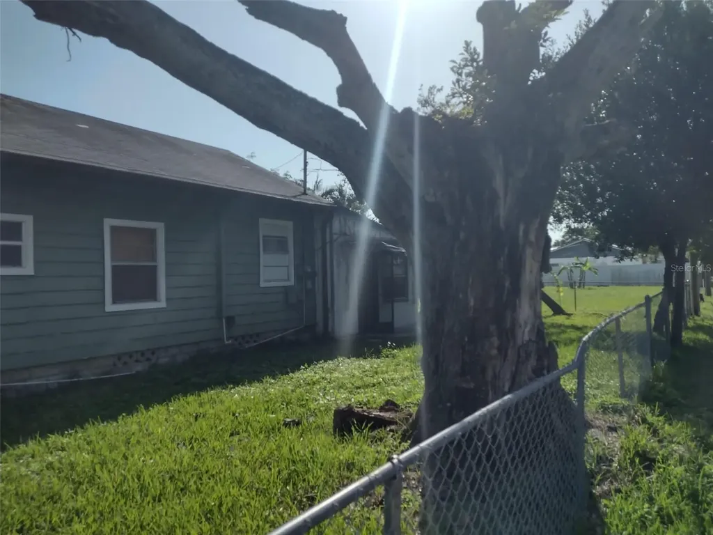 2508 40th Avenue N St Petersburg FL 33714