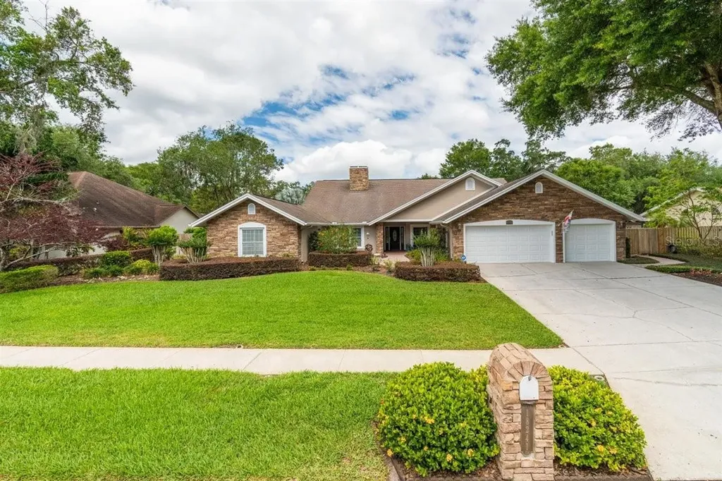 18241 Clear Lake Drive Lutz FL 33548