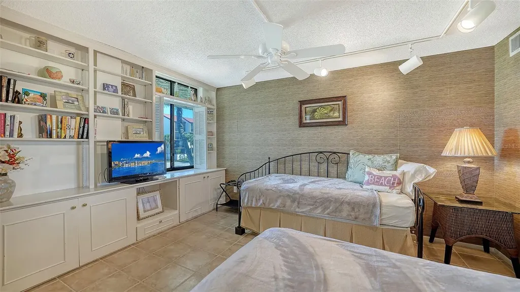 Longboat Key FL 34228