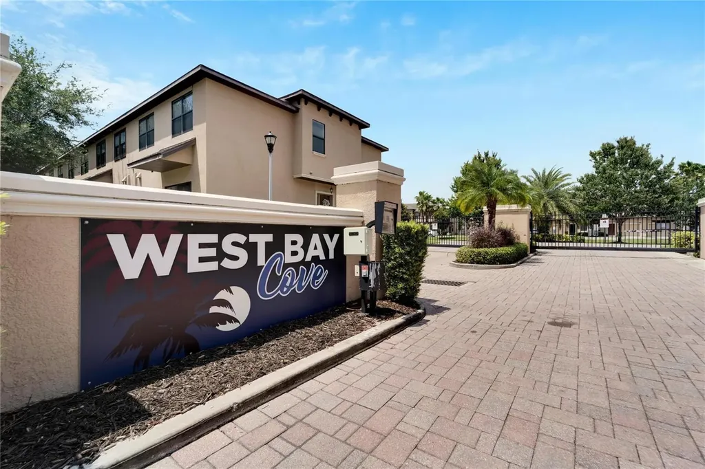 10263 Villa Palazzo Court Tampa FL 33615