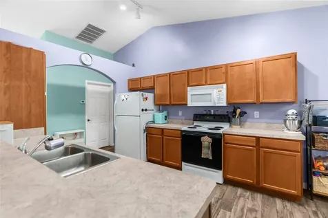 8423 Nightingale Road Weeki Wachee FL 34613