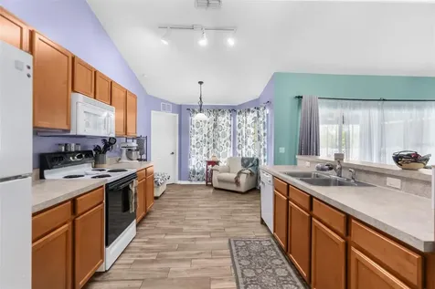 8423 Nightingale Road Weeki Wachee FL 34613