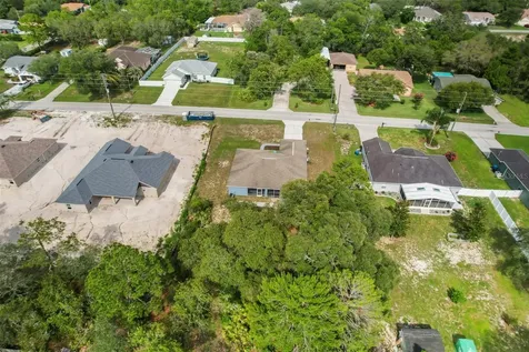8423 Nightingale Road Weeki Wachee FL 34613