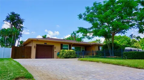 3961 26th Avenue N St Petersburg FL 33713