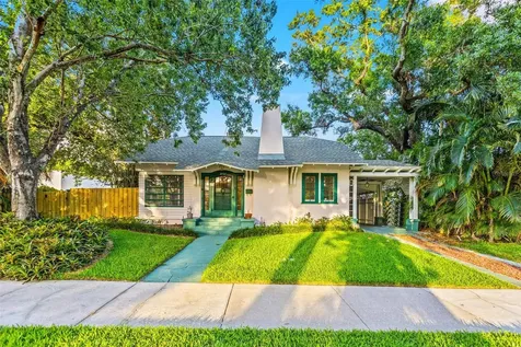 2707 N Oakdale Avenue Tampa FL 33602
