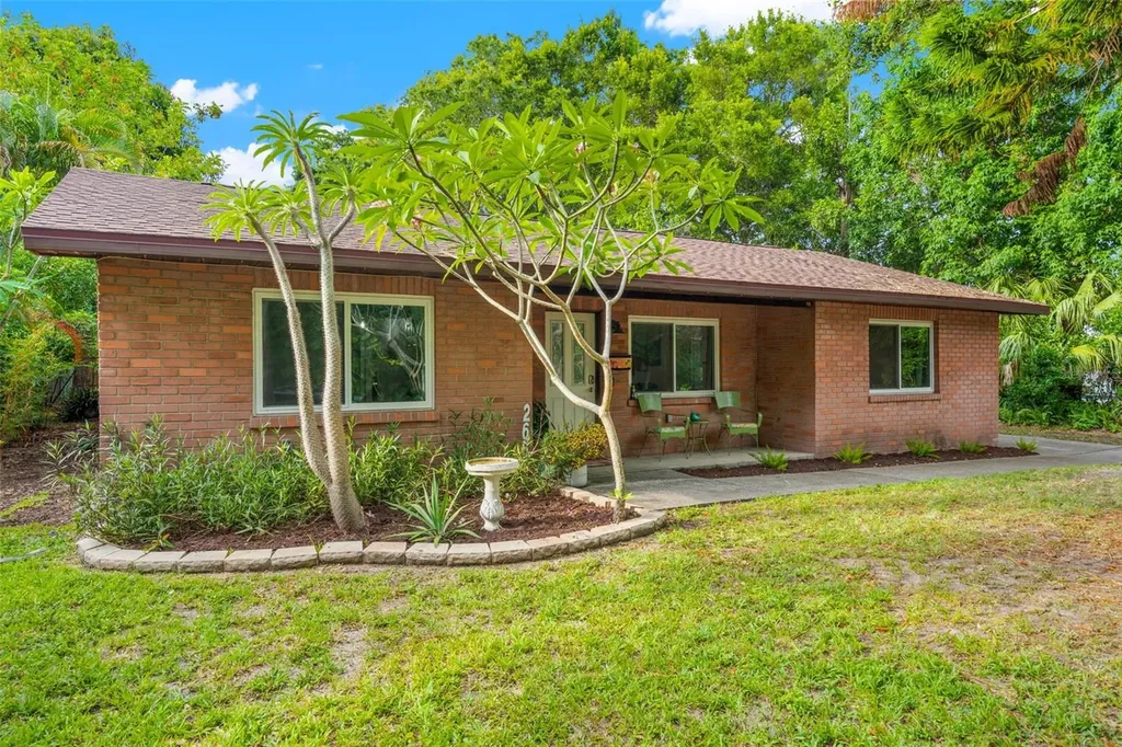265 24th Avenue SE St Petersburg FL 33705
