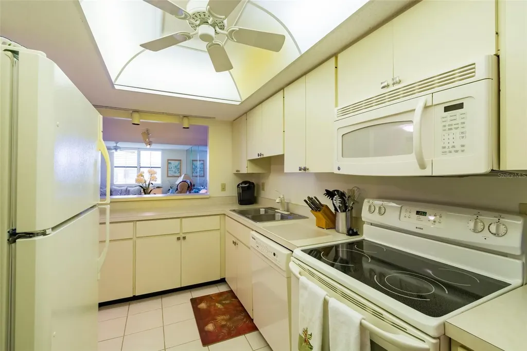 8767 Midnight Pass Sarasota FL 34242