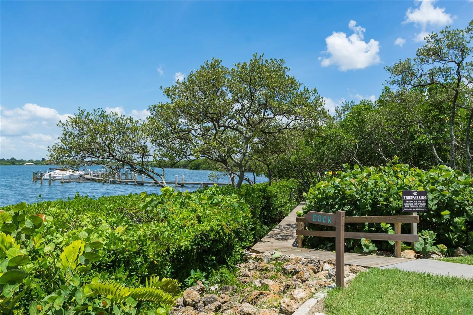 8767 Midnight Pass Sarasota FL 34242