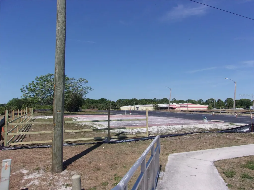 12515 Us Highway 19 Hudson FL 34667