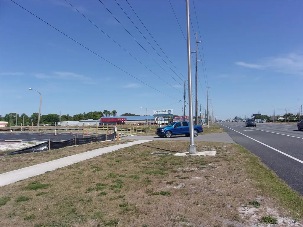 12515 Us Highway 19 Hudson FL 34667