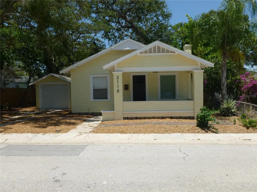 2118 Auburn Street S St Petersburg FL 33712