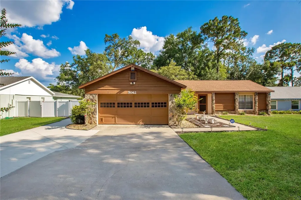 5062 Catspaw Court Orlando FL 32808