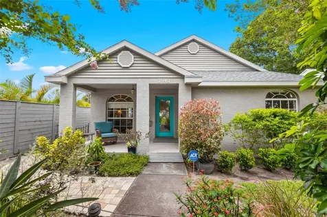 3943 12th Avenue N St Petersburg FL 33713
