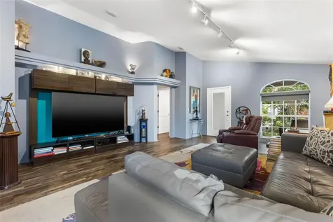 3943 12th Avenue N St Petersburg FL 33713