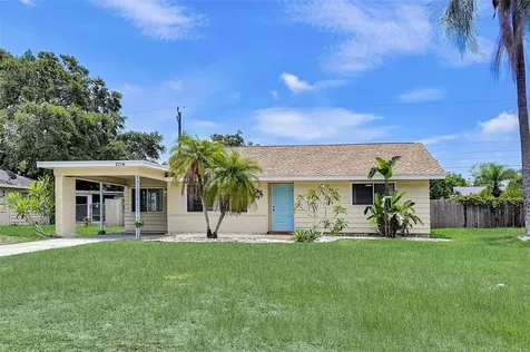 2716 Sydelle Street Sarasota FL 34237