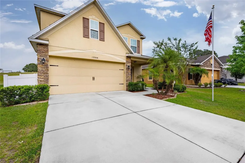 13306 Kent Bradley Street Dade City FL 33525