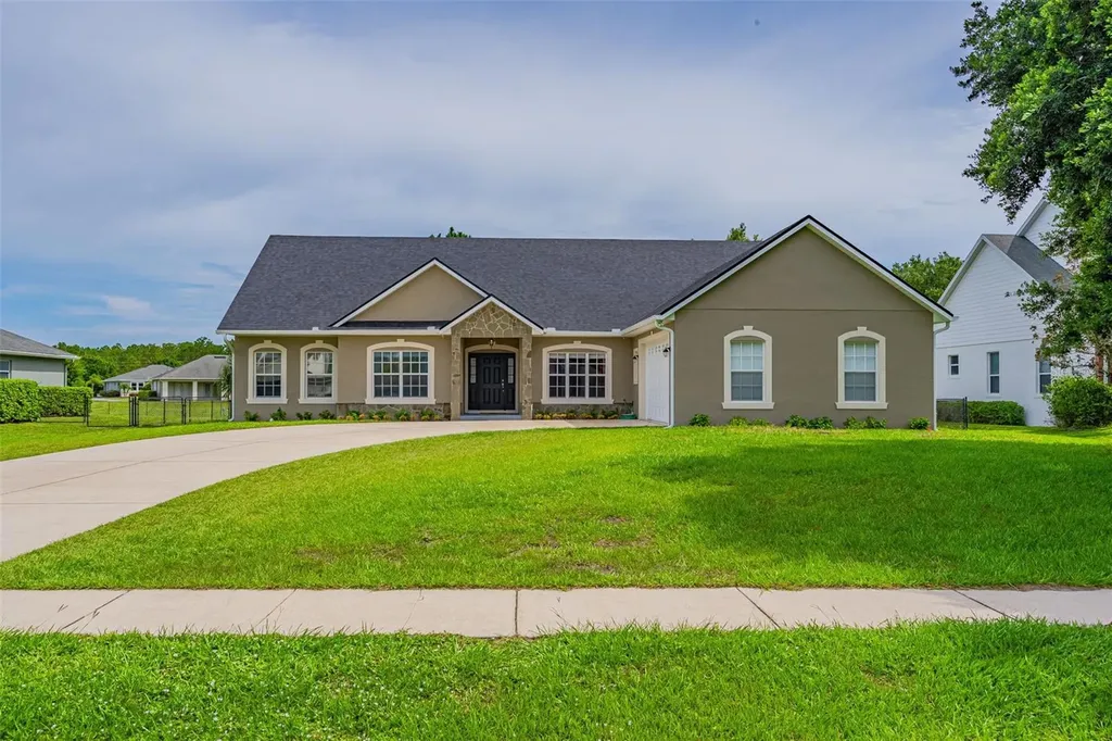 6211 Oak Shore Drive Saint Cloud FL 34771
