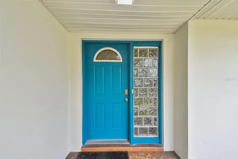 8804 110th Street Seminole FL 33772