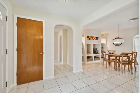 8804 110th Street Seminole FL 33772