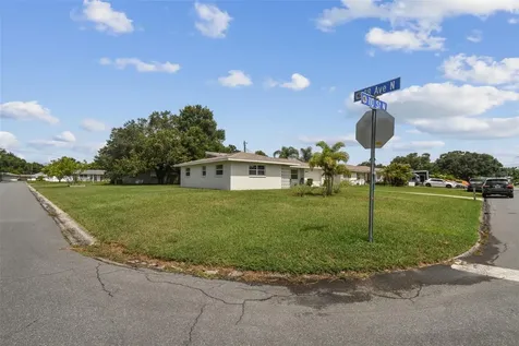 8804 110th Street Seminole FL 33772