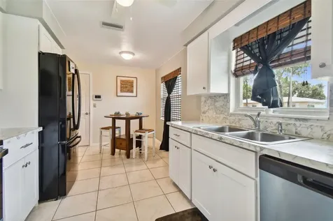 8804 110th Street Seminole FL 33772