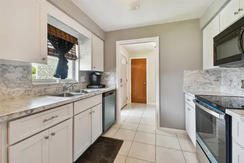 8804 110th Street Seminole FL 33772