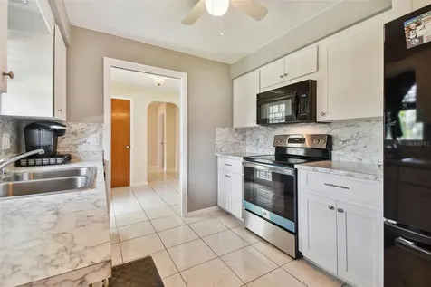 8804 110th Street Seminole FL 33772