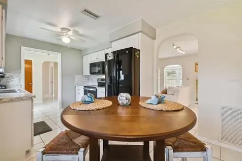 8804 110th Street Seminole FL 33772