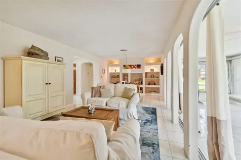 8804 110th Street Seminole FL 33772