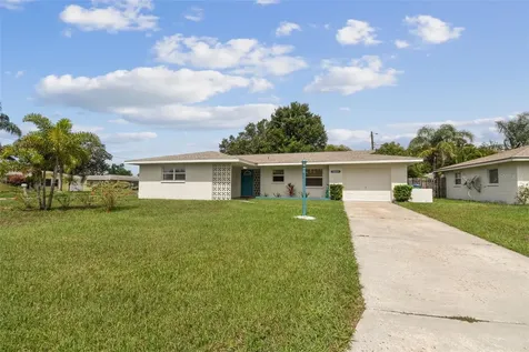 8804 110th Street Seminole FL 33772
