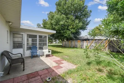 8804 110th Street Seminole FL 33772
