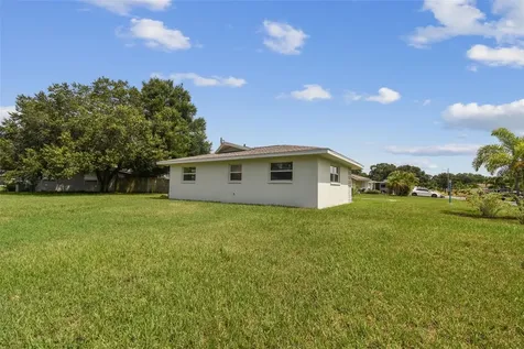 8804 110th Street Seminole FL 33772